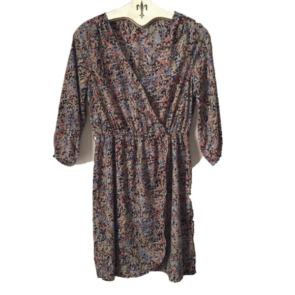 Forever 21 Dresses & Skirts - Floral 3/4 sleeve faux wrap dress